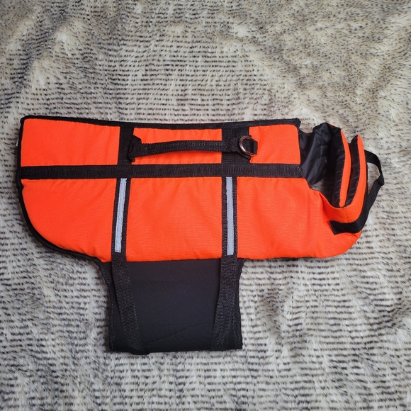 XL pet life Vest‎ - Picture 2 of 3